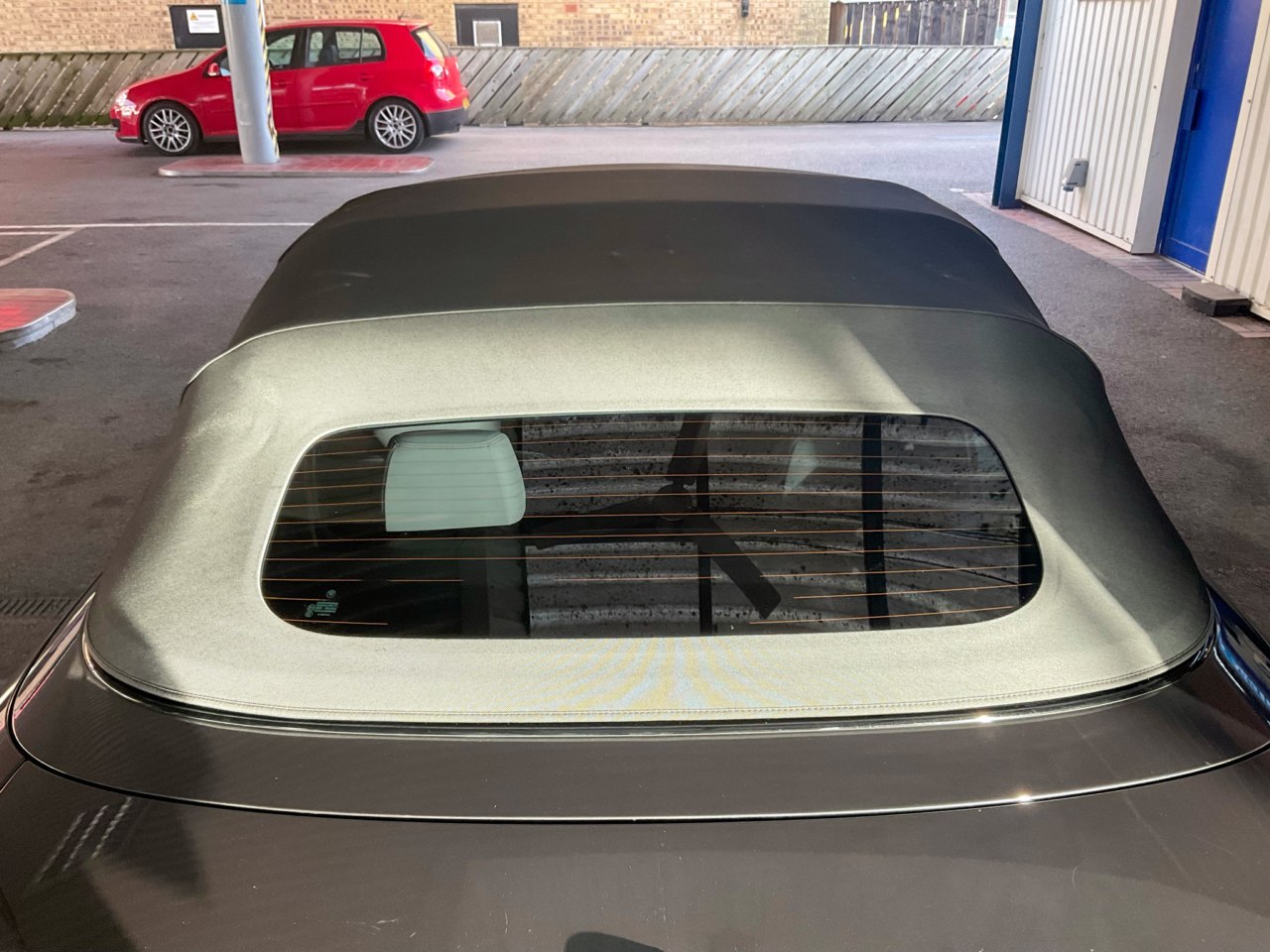 Cabriolet Roof Protection
